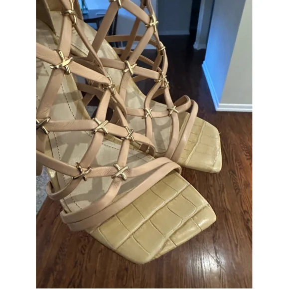 Women's Schutz Heels Size 7.5B Light Wood - Picture 7 of 11